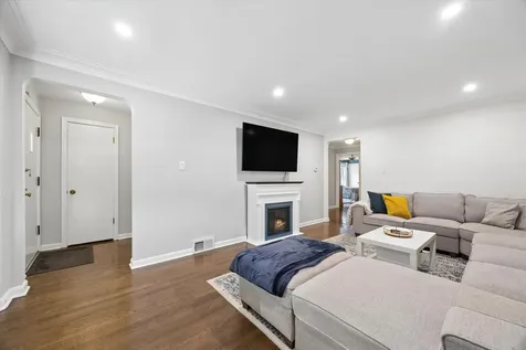 6429 South Tripp Avenue Chicago IL 60629
