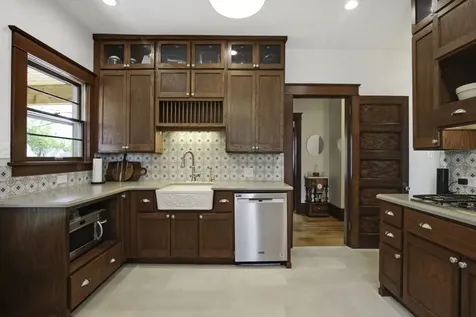 155 South Slusser Street Grayslake IL 60030