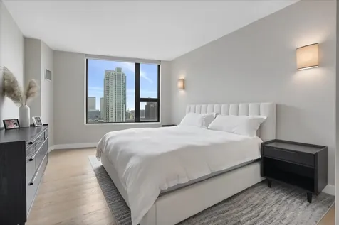 501 North Clinton Street Chicago IL 60654