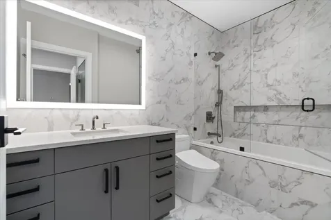 501 North Clinton Street Chicago IL 60654
