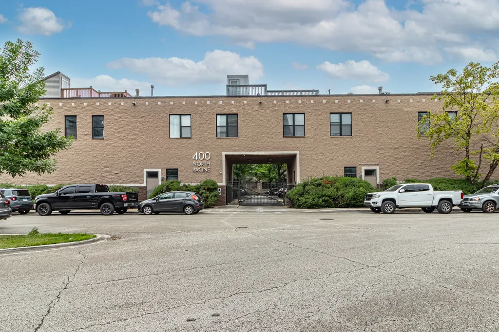400 North Racine Avenue Chicago IL 60642