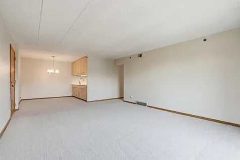 10420 Circle Drive Oak Lawn IL 60453
