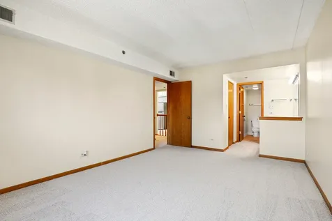 10420 Circle Drive Oak Lawn IL 60453