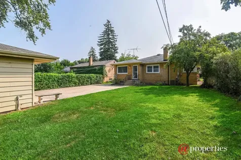 143 Thelin Court Wilmette IL 60091