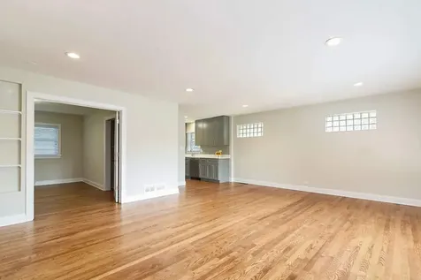 143 Thelin Court Wilmette IL 60091