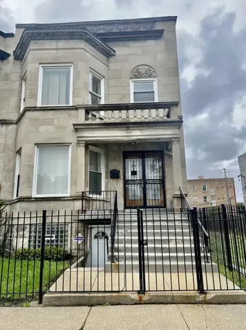 3408 West Monroe Street Chicago IL 60624