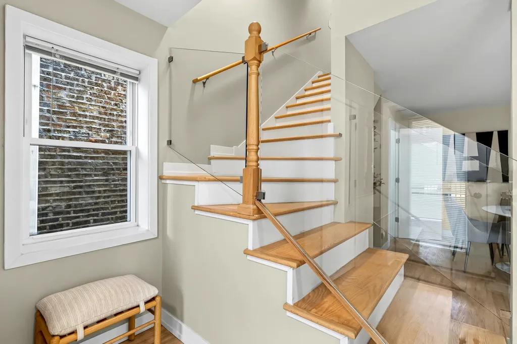 2534 West Haddon Avenue Chicago IL 60622