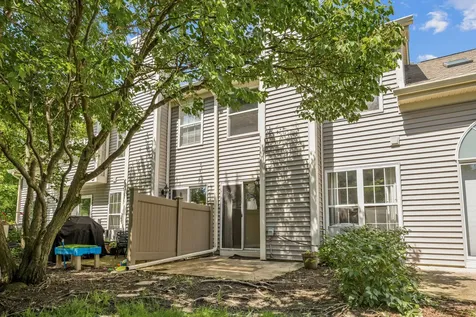 804 Spring Creek Court Elk Grove Village IL 60007