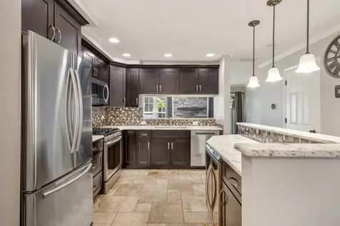 804 Spring Creek Court Elk Grove Village IL 60007