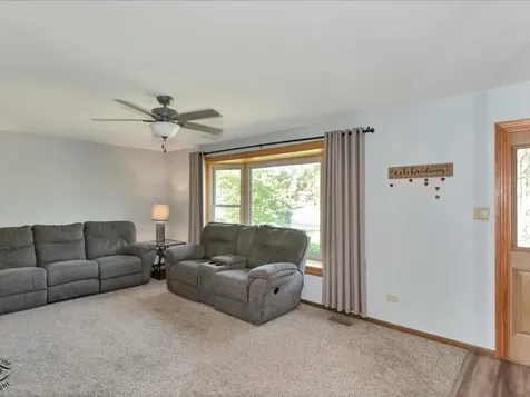 19307 Derek Way Mokena IL 60448
