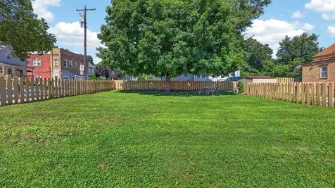 407 South Allin Street Bloomington IL 61701