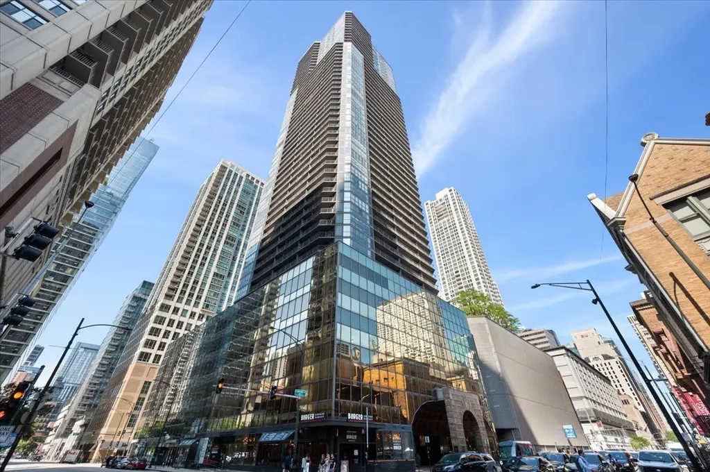 10 East Ontario Street Chicago IL 60611