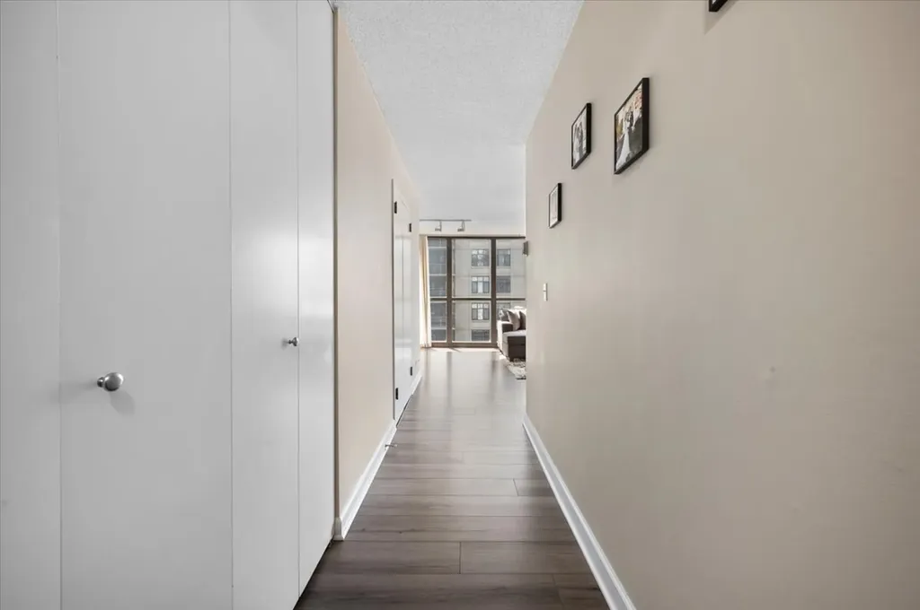 10 East Ontario Street Chicago IL 60611