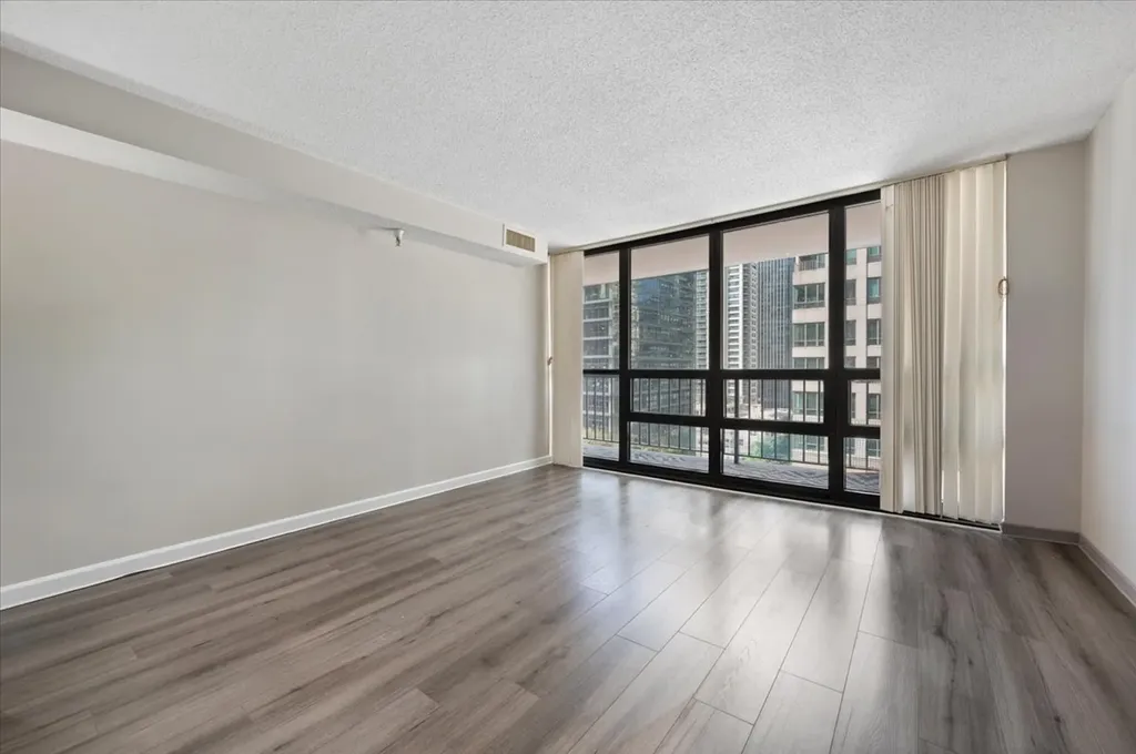 10 East Ontario Street Chicago IL 60611
