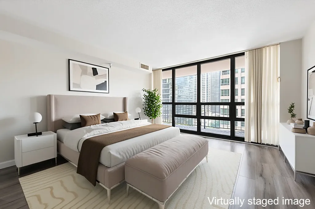 10 East Ontario Street Chicago IL 60611