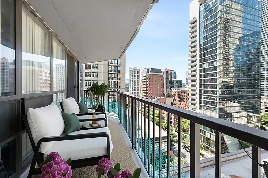 10 East Ontario Street Chicago IL 60611