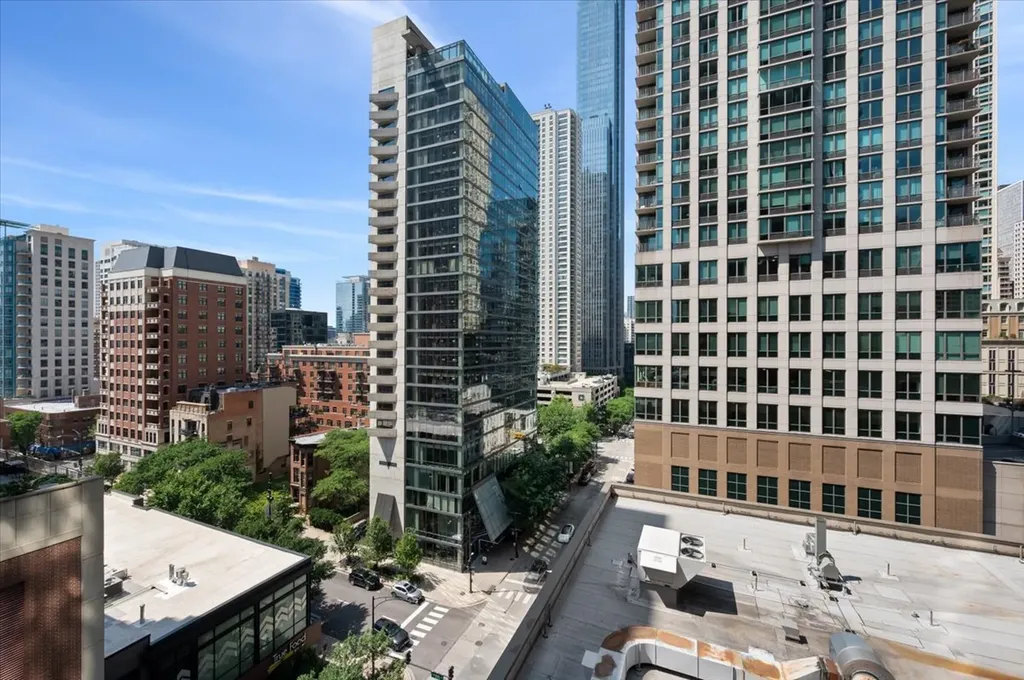 10 East Ontario Street Chicago IL 60611