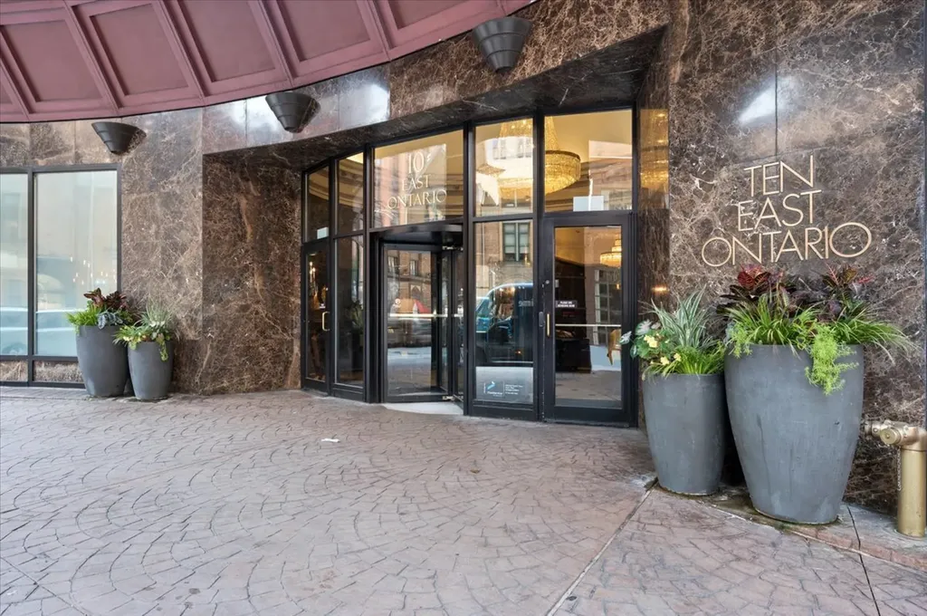 10 East Ontario Street Chicago IL 60611