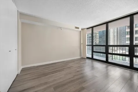 10 East Ontario Street Chicago IL 60611