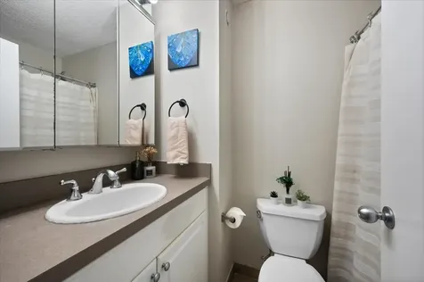 10 East Ontario Street Chicago IL 60611