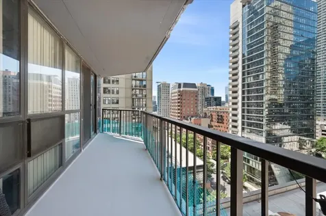 10 East Ontario Street Chicago IL 60611