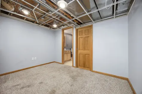 8902 Frontage Road Justice IL 60458