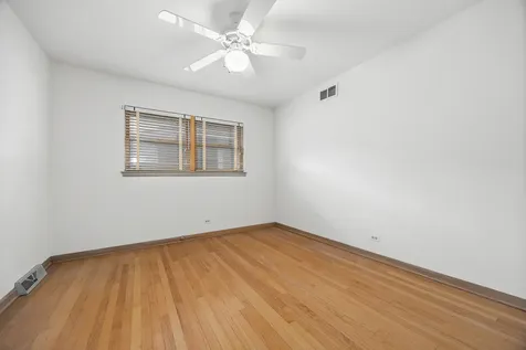 2922 Sunnyside Avenue Westchester IL 60154
