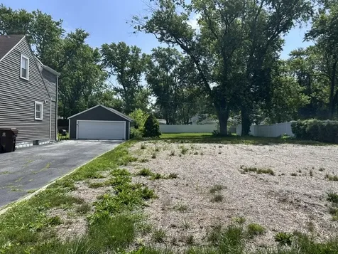 23 North Wabash Avenue Glenwood IL 60425