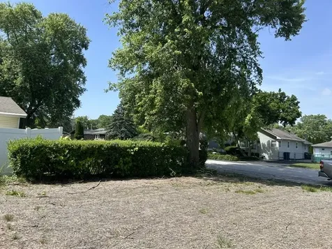 23 North Wabash Avenue Glenwood IL 60425