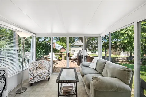 830 Woodhollow Lane Buffalo Grove IL 60089
