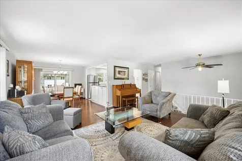 830 Woodhollow Lane Buffalo Grove IL 60089