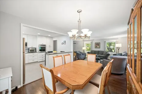 830 Woodhollow Lane Buffalo Grove IL 60089