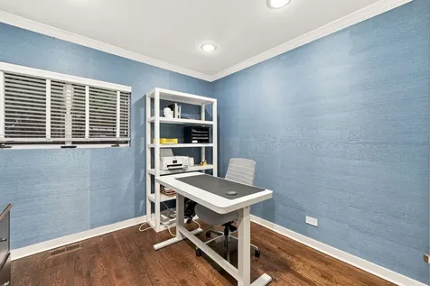 107 West Delaware Place Chicago IL 60610
