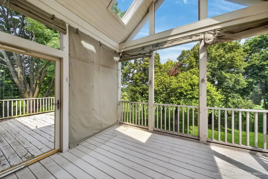 7 Castle Pines Court Lake In The Hills IL 60156