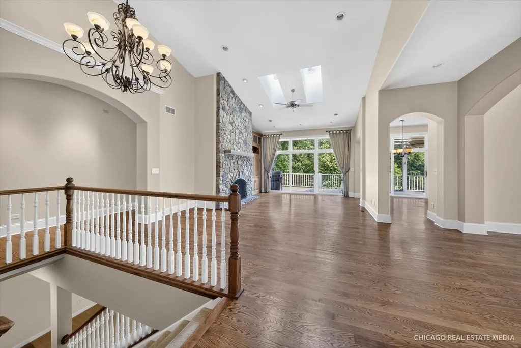 7 Castle Pines Court Lake In The Hills IL 60156