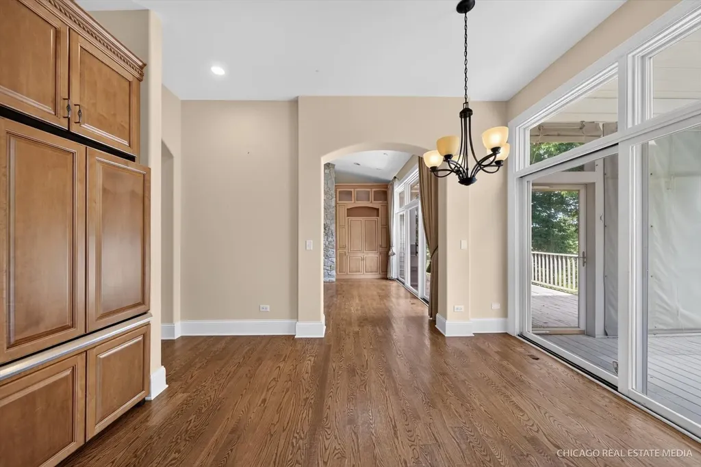 7 Castle Pines Court Lake In The Hills IL 60156