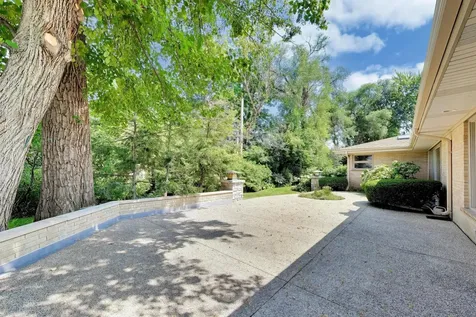 9139 Kedvale Avenue Skokie IL 60076