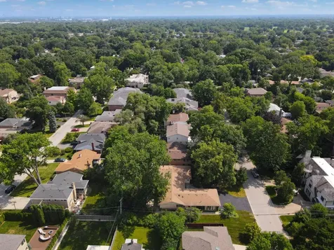 9139 Kedvale Avenue Skokie IL 60076