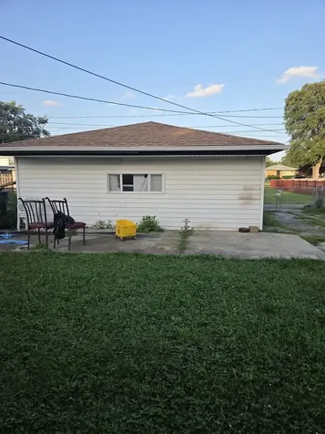 16007 Vine Avenue Harvey IL 60426