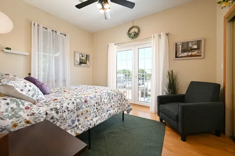 2539 West Foster Avenue Chicago IL 60625
