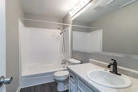 4239 Continental Drive Waukegan IL 60087
