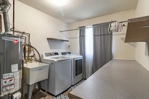 4239 Continental Drive Waukegan IL 60087