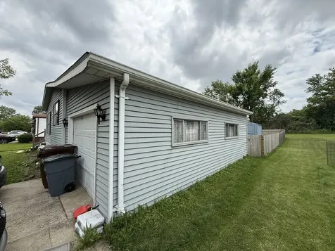 609 Tanglewood Road Matteson IL 60443