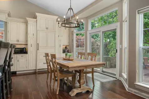 115 Bridle Path Lane Fox River Grove IL 60021