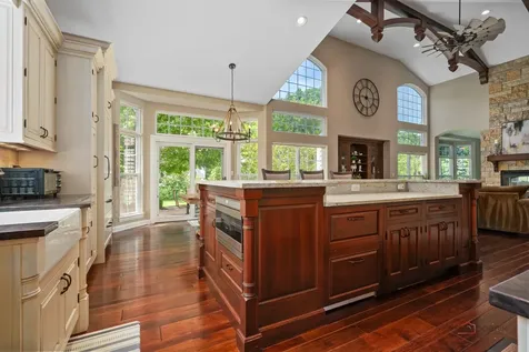 115 Bridle Path Lane Fox River Grove IL 60021