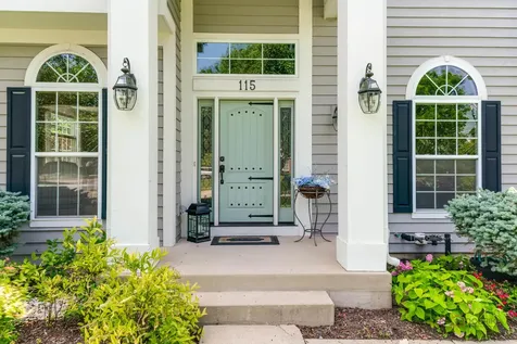 115 Bridle Path Lane Fox River Grove IL 60021