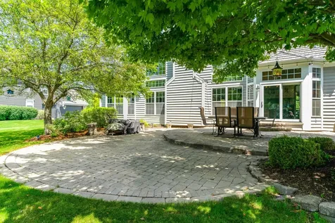 115 Bridle Path Lane Fox River Grove IL 60021