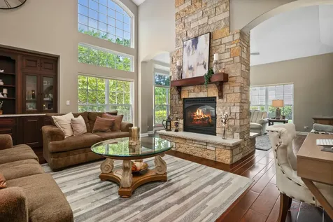 115 Bridle Path Lane Fox River Grove IL 60021