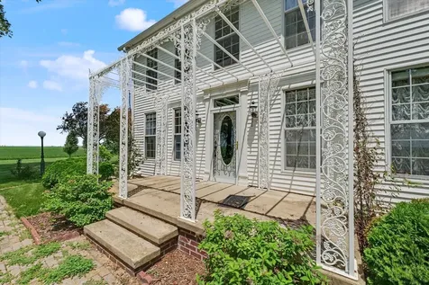 15869 North Vermilion West Road Fithian IL 61844