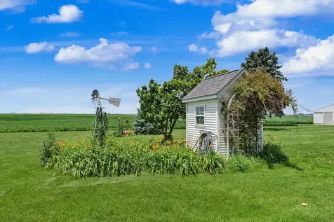 15869 North Vermilion West Road Fithian IL 61844